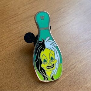 Cruella de Vil Disney villain pin